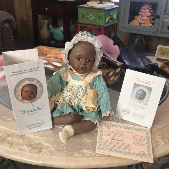 Porcelain Doll in Green Dress with Bonnet - Picture 1 of 17